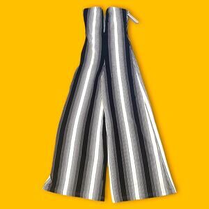 Lizard Thicket Callie Mac NWT Black & White Striped Wide Leg Jumpsuit Small